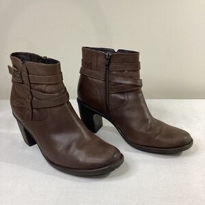 Clarks Brown Leather Ankle Boots Size 8M